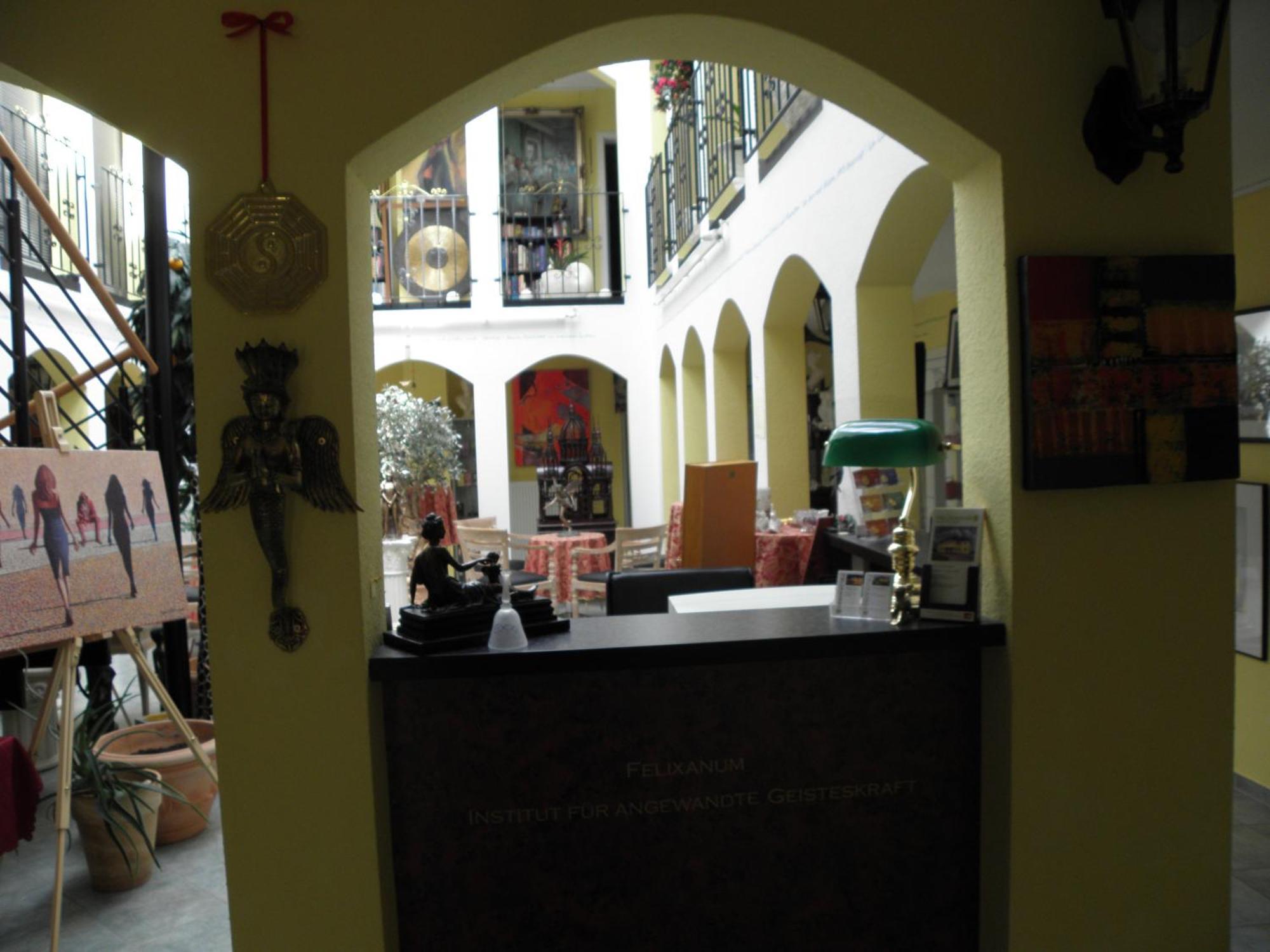 Felixanum Hotel & Galerie Isernhagen Εξωτερικό φωτογραφία